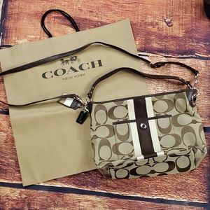 Coach Hamptons 10055